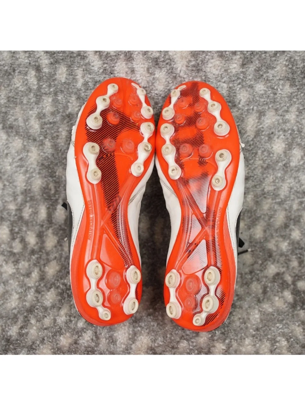 Nike Tiempo Legend IV Women's 11.5 White / Bright Crimson / Black Football